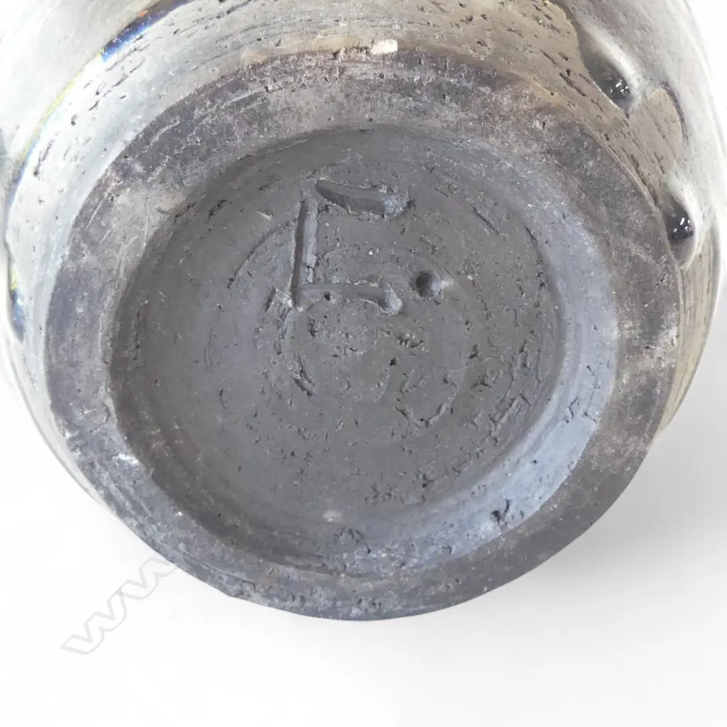 A Len Castle stoneware bottle, Image 1++